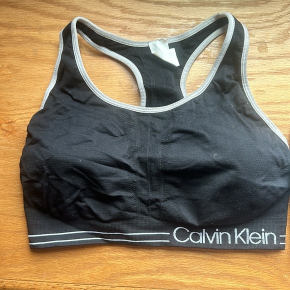 Calvin Klein Performance Large Sports Bras - Picture 2 of 5